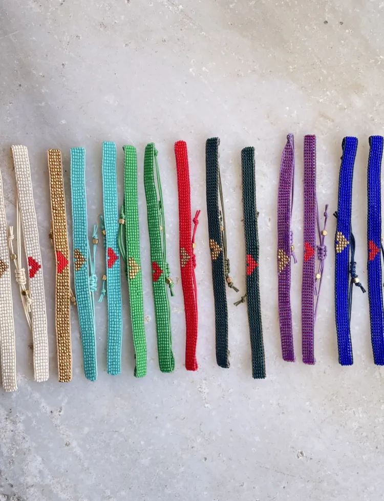 Tiny heart bracelet