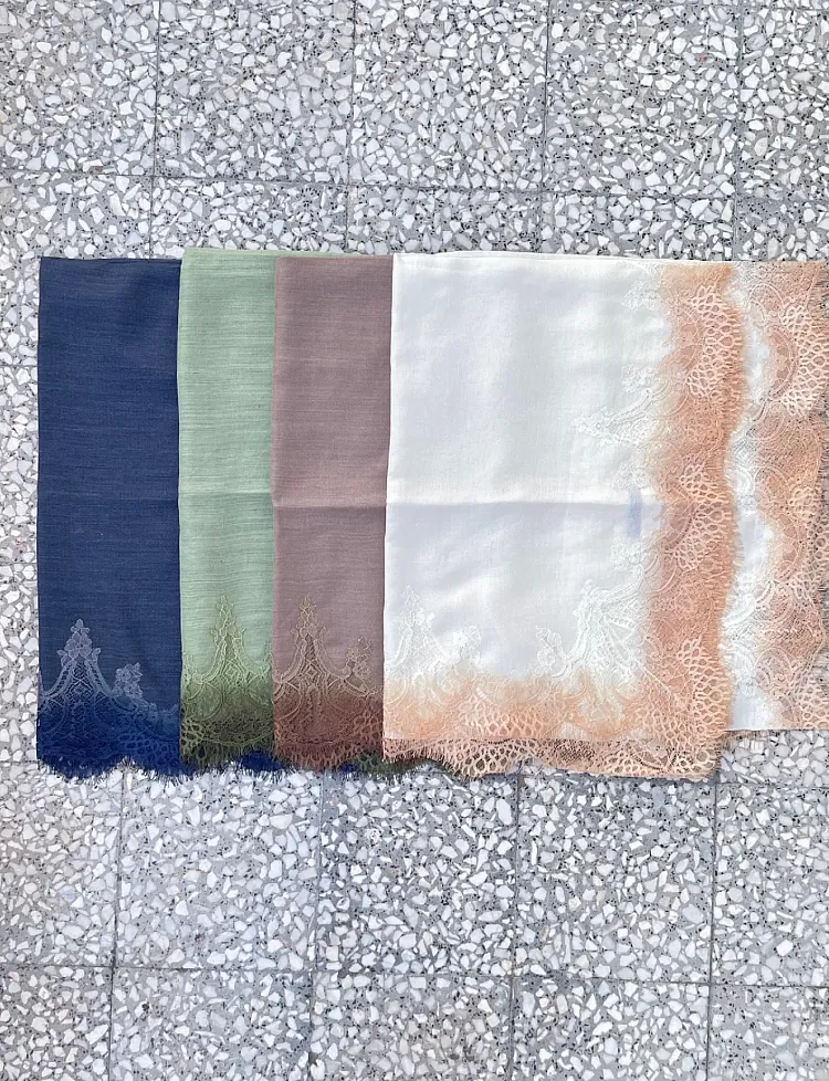 The Lace Bordered Scarf