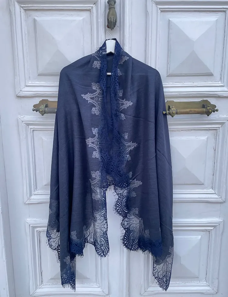 The Lace Bordered Scarf