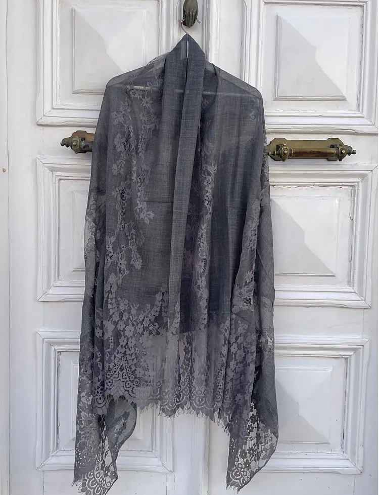 The Full body Lace Scarf