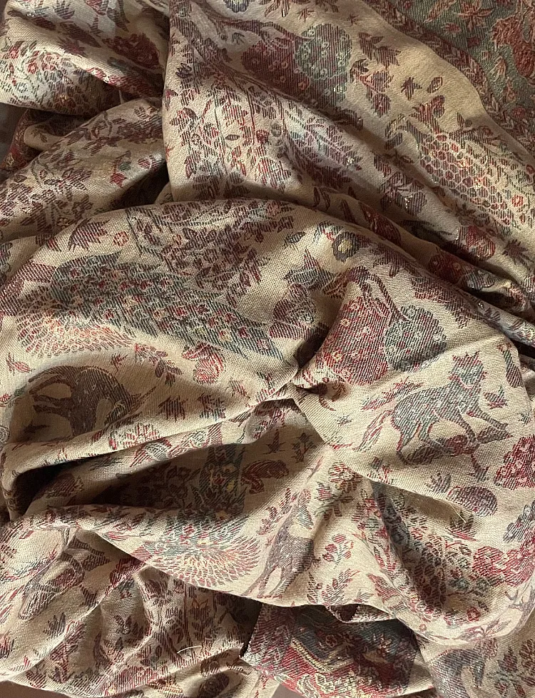 Wild life beauty shawl