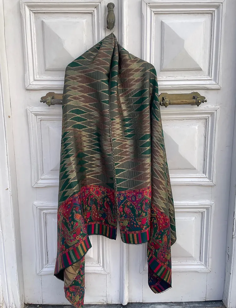 The Jakard Shawl