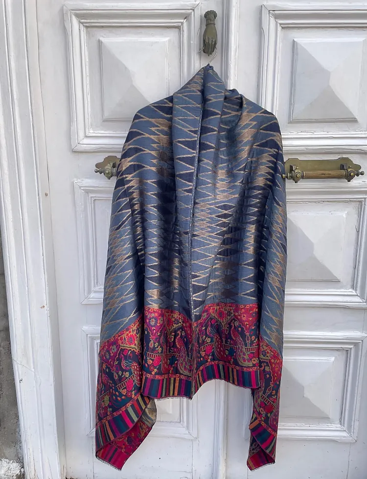 The Jakard Shawl
