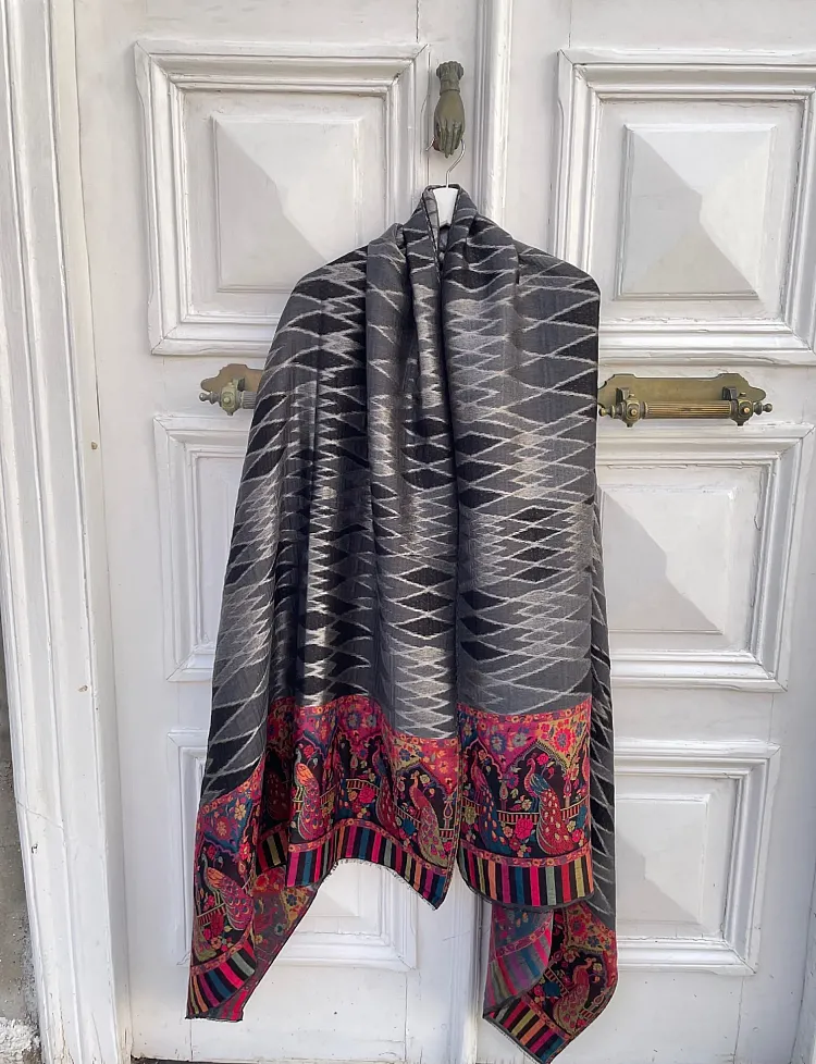 The Jakard Shawl