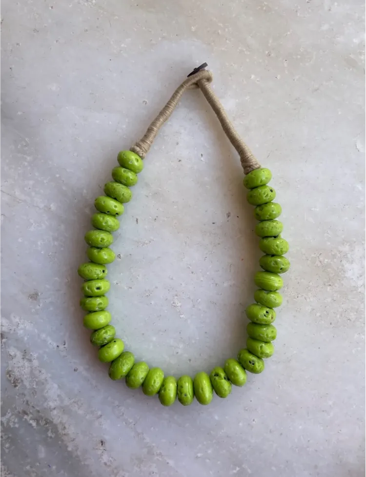 The Maradav necklace
