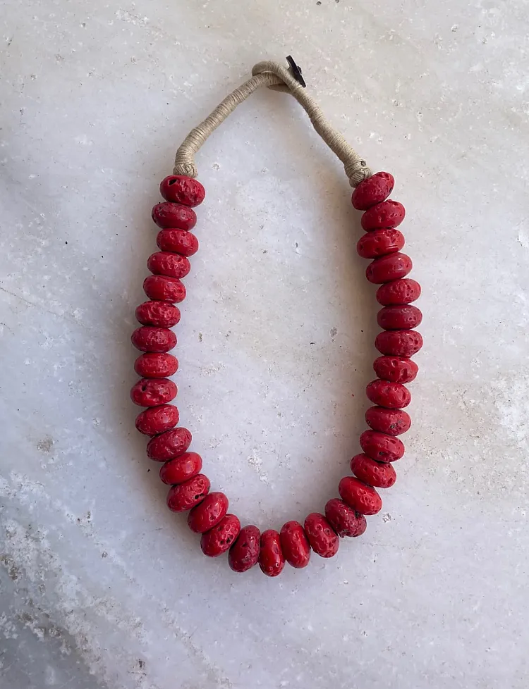 The Maradav necklace