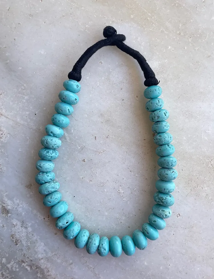 The Maradav necklace